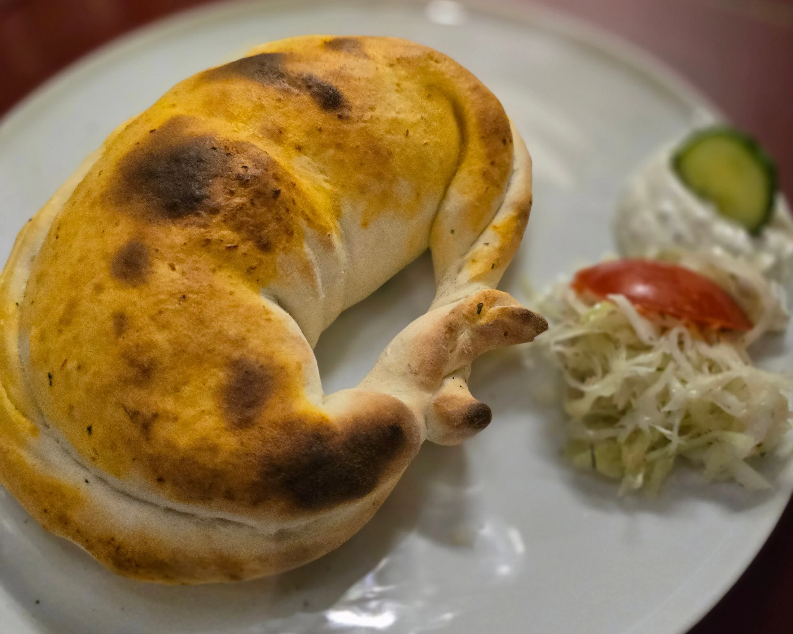 Restaurant-Innenraum mit Gästen
